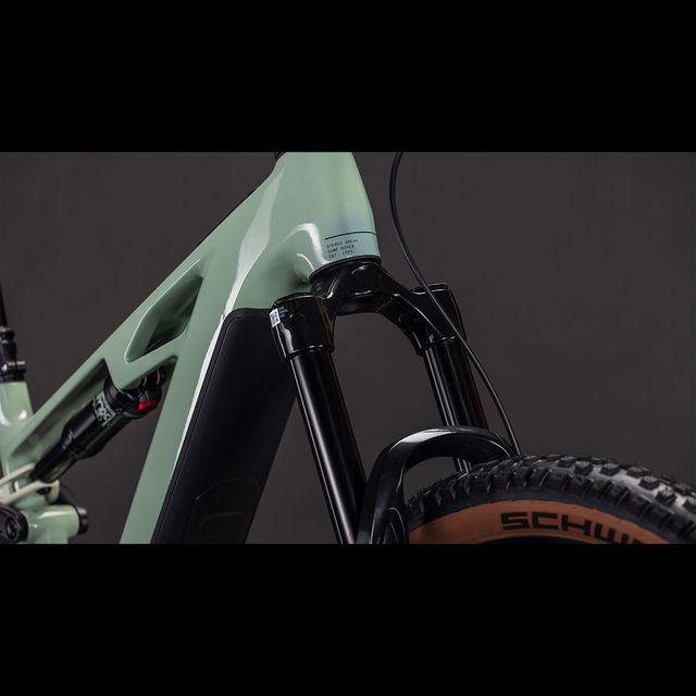 CUBE Stereo Hybrid ONE44 HPC Race 800 sähköpyörä